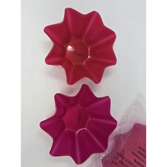 NOS TUPPERWARE HOT ON SPOT WHIMSICAL RUFFLE PLATE & 2 BOWL BUNDLE FUSCHIA RED - Picture 7 of 14